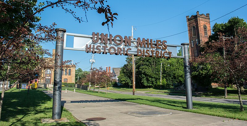 File:Sign - Union-Miles Park Historic District.jpg