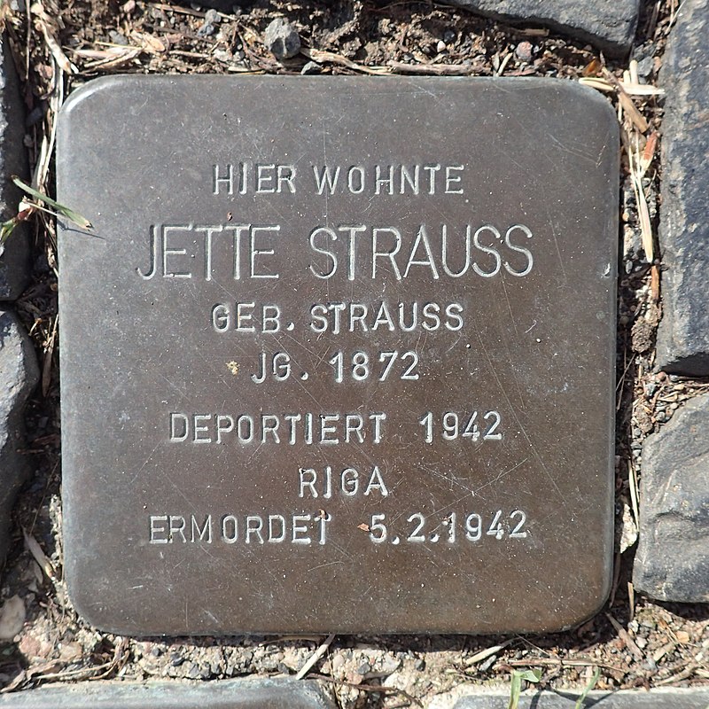 Stolperstein Vacha Steinweg 2 Jette Strauss.jpg