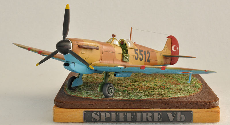 File:Supermarine Spitfire Mk Vb Tropical (Type 352) (s.n. 5512).jpg