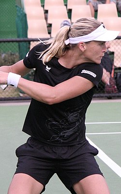 Sybille Bammer 2007 Australian Open womens doubles R1.jpg
