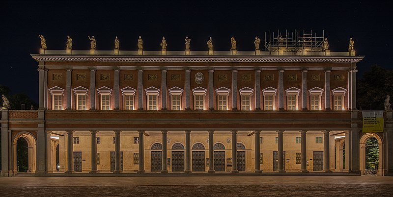 File:Teatro Comunale notte.jpg