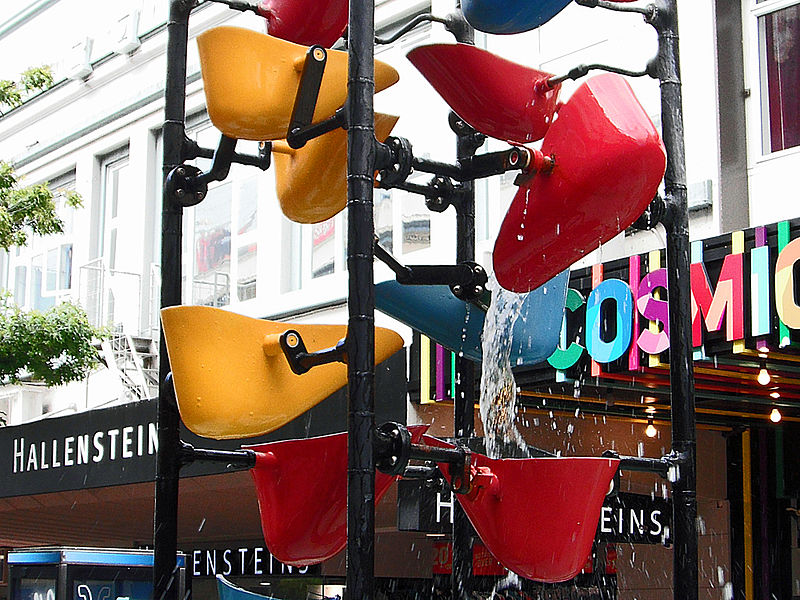 File:The Bucket Fountain.jpg