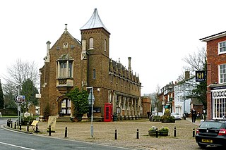 <span class="mw-page-title-main">Woburn Town Hall</span> Municipal building in Woburn, Bedfordshire, England