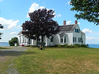 Thinker's Lodge, at the mouth of the Pugwash river, where the first Pugwash Conferences were held Thinkers' Lodge 02.jpg
