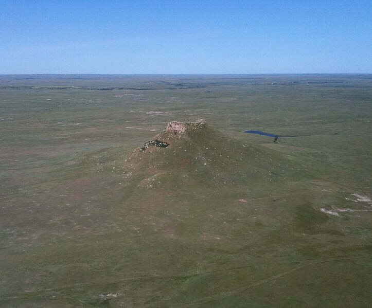 File:Thunder butte SD.jpg