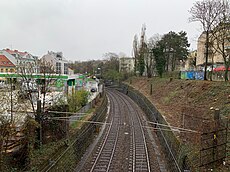 Track view from entrance to S-Bhf Krottenbachstraße.jpg