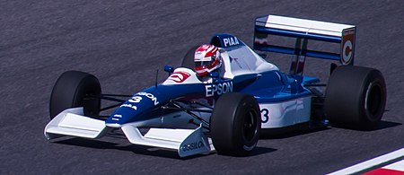 Tyrrell 019 mit der „hohen Nase“ (1990)