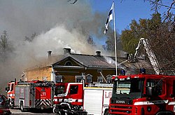 Tjusterby gård brinner i Sjundeå