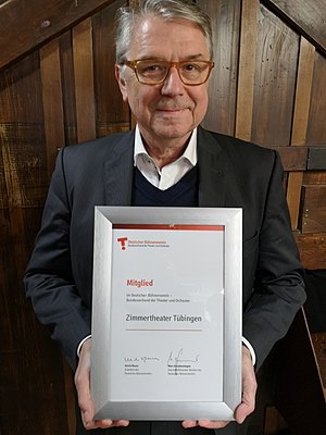 Ulrich Khuon: Deutscher Theaterintendant und Dramaturg