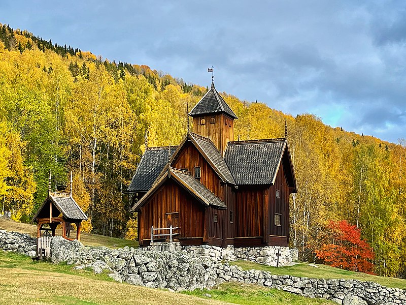 File:Uvdal stavkirke 09102022 (2).jpg