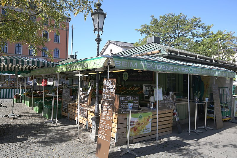 File:Viktualienmarkt 2018-09-12 8709.jpg