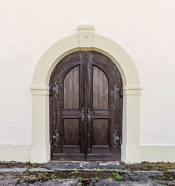 File:Villach Sankt Leonhard Pfarrkirche hl. Leonhard N-Portal 24092018 4761.jpg