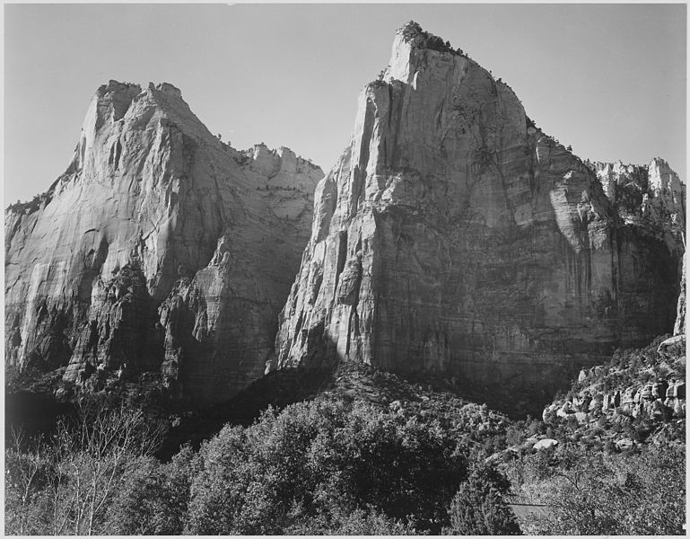 File:"Court of the Patriarchs, Zion National Park," Utah, 1933 - 1942 - NARA - 520019.jpg