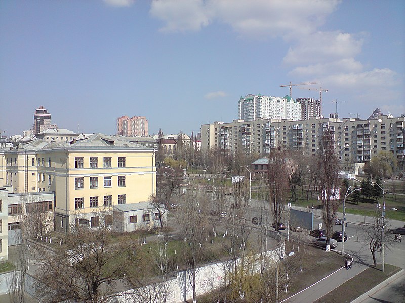 File:Киев. Ковпака. Весна (2010) - panoramio.jpg