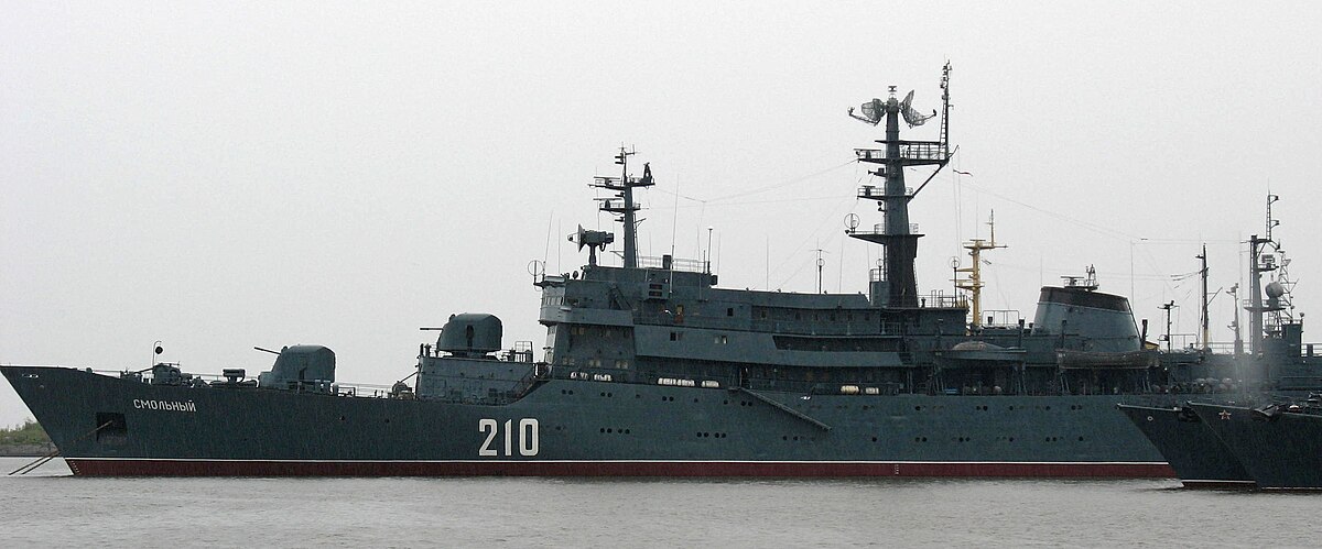 Smolnyy-class training ship