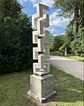 «Фрагмент сходів до Раю», 2022, пісковик, метал, цемент, 153х32х31 см, Ороньсько, Польща