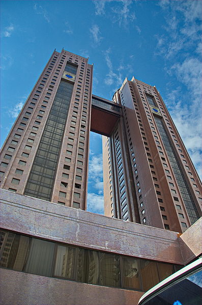 File:0894 - Nordkorea 2015 - Pjöngjang - Koryo Hotel (22559164787).jpg