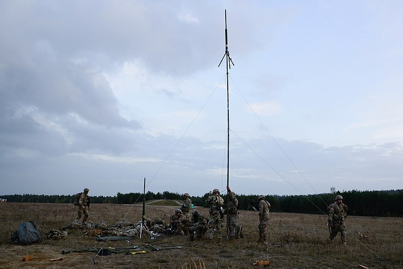 File:173rd Peacemaster Unity Heavy Drop and Airborne Jump 161018-A-UK263-638.jpg