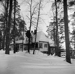 Ainola (suunnitellut arkkitehti Lars Sonck), 1940-1945, (D2005 167 6 128) Suomen valokuvataiteen museo.jpg