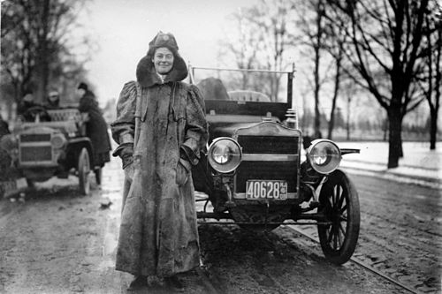 История одной фотографии. 1909 В Нью-Йорке стартовала первая в мире женская Автогонка. Элис Хайлер Рэмси. Камилла дю Гас. Камилла дю Гас фото.