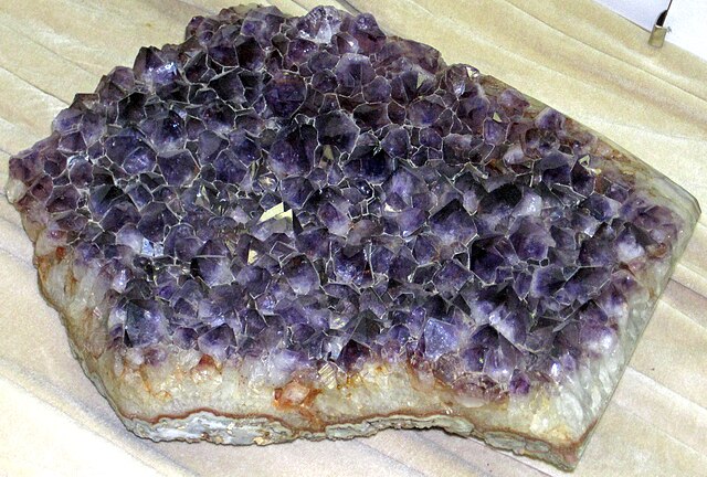 Amethyst - Wikipedia