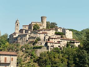 Bagnone-panorama castello1.JPG