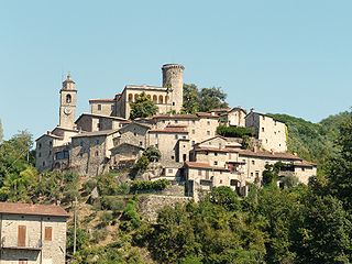 <span class="mw-page-title-main">Bagnone</span> Comune in Tuscany, Italy