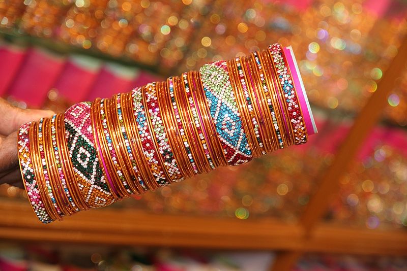 File:Bangles (16429694855).jpg