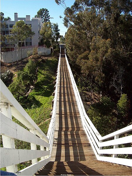 File:Banker's Hill Quince St bridge San Diego.JPG