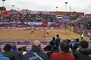 Deutsch: Beachhandball bei den Olympischen Jugendspielen 2018; Tag 6, 12. Oktober 2018; Mädchen, Hauptrundenspiel – Ungarn-Niederlande 2:1 English: Beach handball at the 2018 Summer Youth Olympics at 12 October 2018 – Girls Main Round – Hungary-Netherlands 2:1