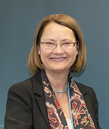 Bente Angell-Hansen CTBTO Norvegiyaning product.jpg tomonidan ishonch yorliqlari taqdimoti