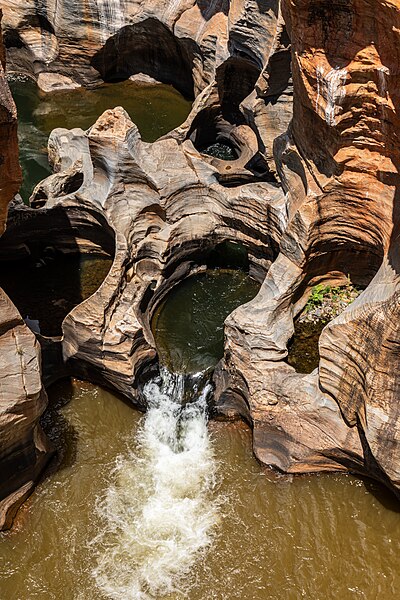 File:Blyde River Canyon Nature Reserve (ZA), Blyde River, Bourke's Luck Potholes -- 2024 -- 9997.jpg