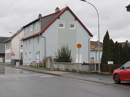 Bushaltestelle Taunusstraße, 1, Kloppenheim, Karben, Wetteraukreis