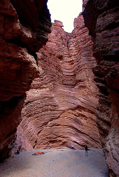 File:Cafayate Amphitheatre.JPG