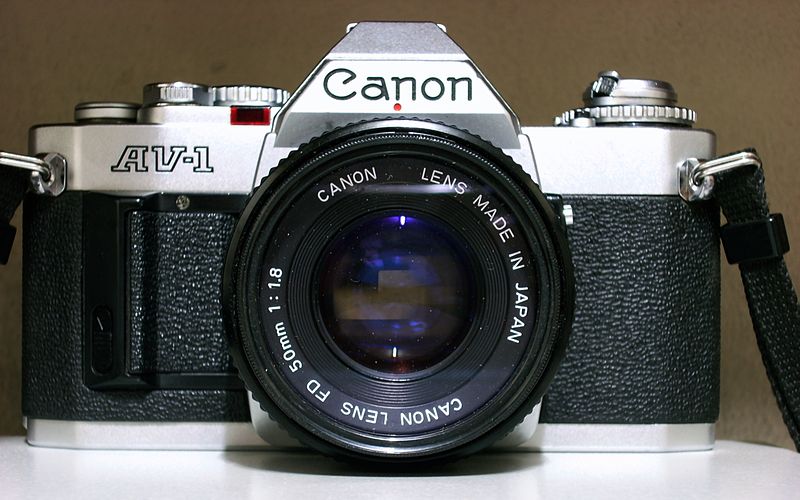Archivo:Canon AV-1 vista frontal.jpg