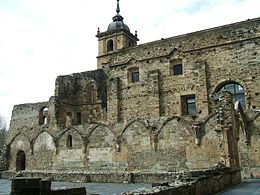 Carracedo (Le) - Monasterio de Santa Maria 09.jpg
