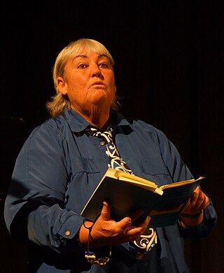 <span class="mw-page-title-main">Cathie Dunsford</span> New Zealand writer, anthologist and lecturer (born 1953)