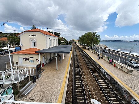 Caxias train station 01