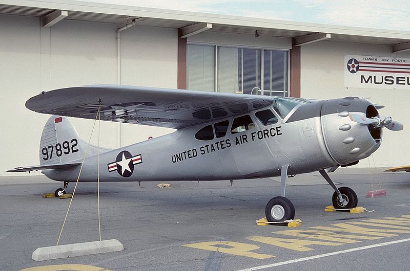 File:Cessna 195B, USA - Air Force AN1526503.jpg