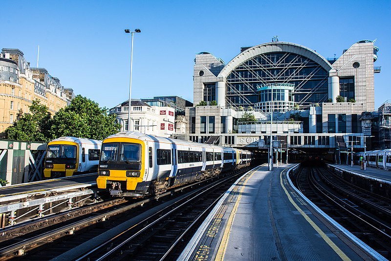 File:Charing Cross morning (48786460742).jpg