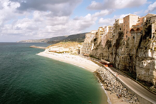 Cliff at Tropea