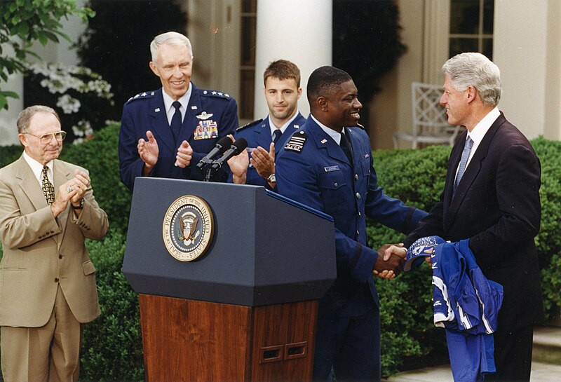 File:Coach Charlie Jackson and President Bill Clinton Handshake.jpg