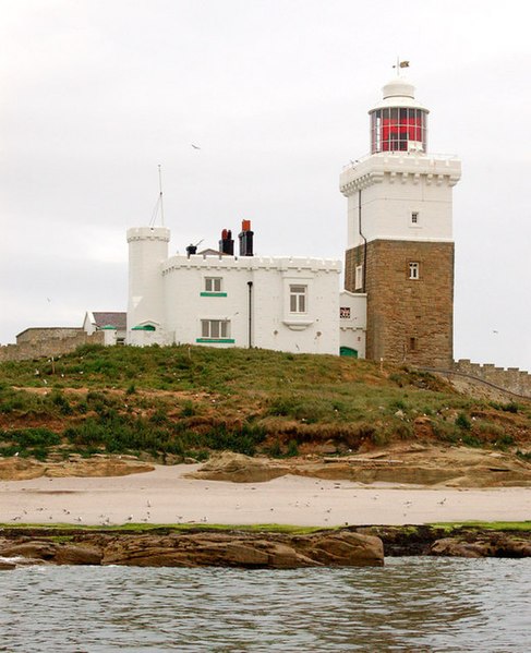 File:Coquet Island lighthouse close-up - geograph.org.uk - 1366409.jpg