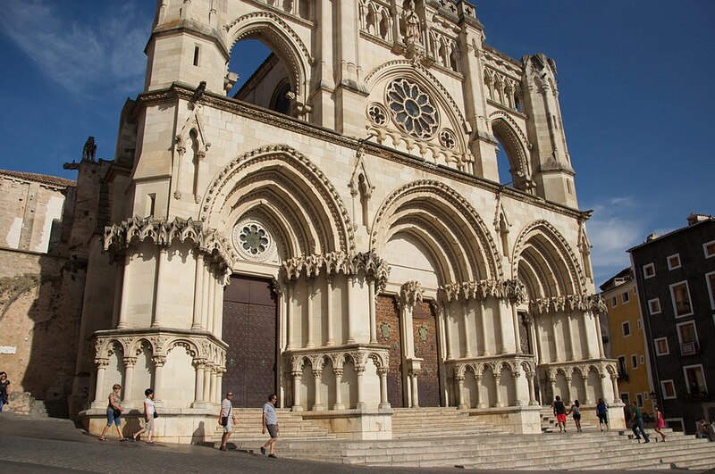 File:Cuenca's Cathedral.jpg