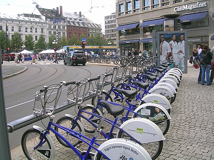 A (previous generation) bicycle stall in Oslo.