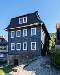 Deesbach Ortsstrasse 52 homestead.jpg