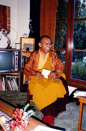 File:Drukchen Rinpoche 1991.JPG