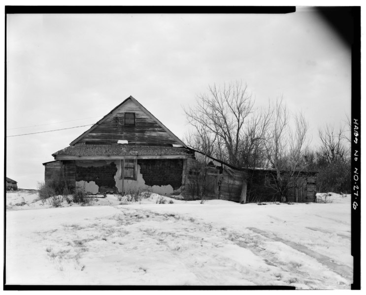 File:EXTERIOR VIEW OF EAST SIDE - Christian Scheid House, Beulah, Mercer County, ND HABS ND,29-BEUL,1-6.tif