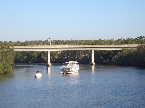 Rail bridge over the Georges River at East Hills