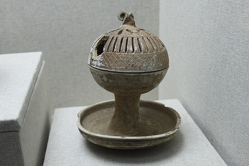 File:Eastern Han Pottery Incense Burner.jpg